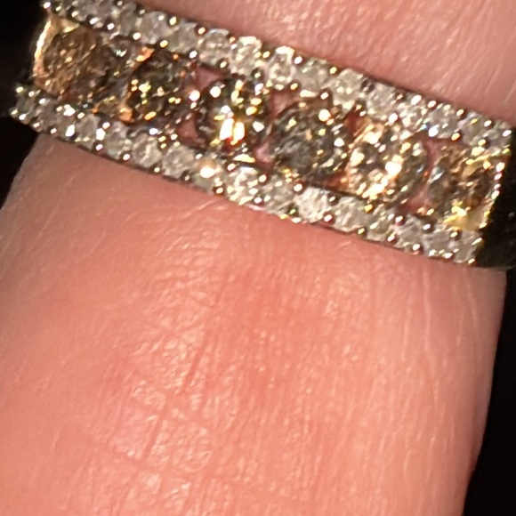 Gold ring - Picture 2 of 8